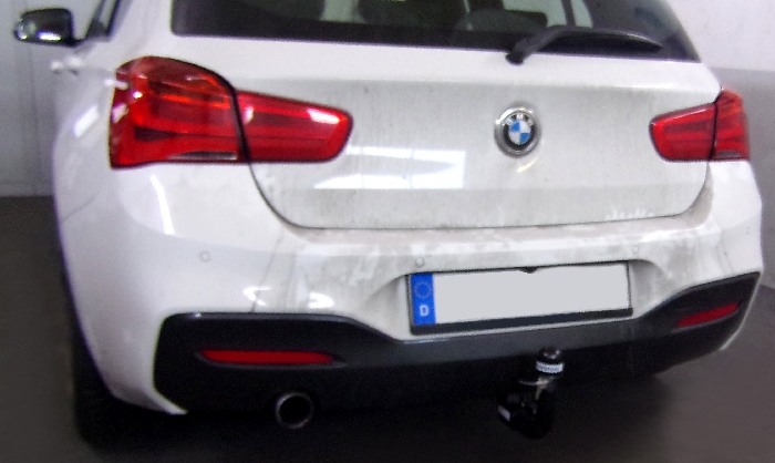 Anhängerkupplung für BMW-1er F20, spez. Fzg. mit großem ESD, Baureihe 2014- V-abnehmbar