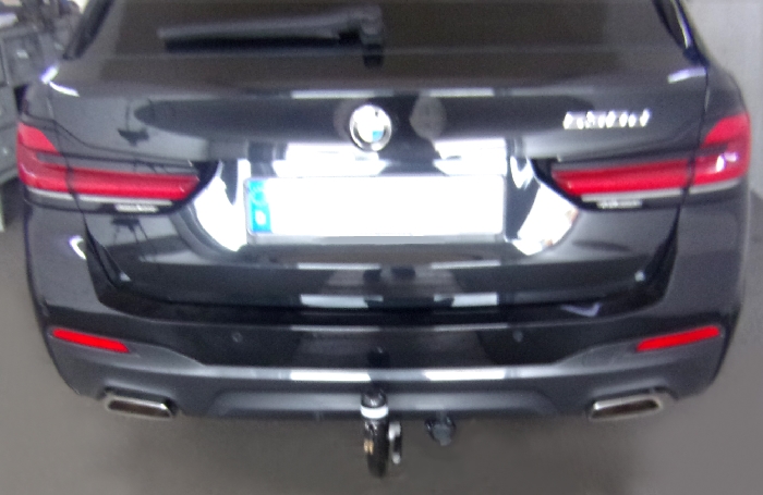Anhängerkupplung für BMW-5er Touring G31, spez. M- Paket, Baureihe 2017-2024 V-abnehmbar