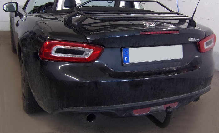 Anhängerkupplung für Fiat-124 Spider II, NF, nur für Heckträgerbetrieb, Montage nur bei uns im Haus, Baureihe 2015- V-abnehmbar