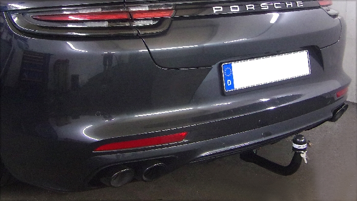Anhängerkupplung für Porsche-Panamera 971 Fließheck, spez. Hybrid, nur für Heckträgerbetrieb, Montage nur bei uns im Haus, Baureihe 2017-2020 V-abnehmbar