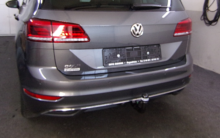 Anhängerkupplung für VW-Golf VII Sportsvan, Baureihe 2018-2019 V-abnehmbar