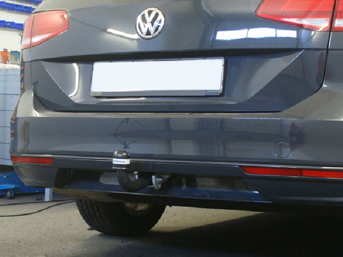 Anhängerkupplung für VW-Passat 3c, incl. 4-Motion, Limousine, Baureihe 2014- starr