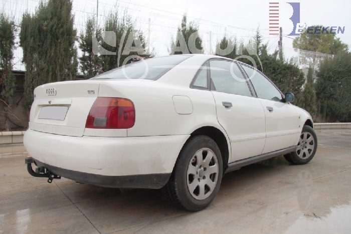 Anhängerkupplung für Audi-A4 Limousine Quattro, Baureihe 1999-2001 starr