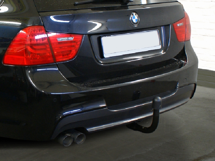 Anhängerkupplung für BMW-3er Limousine E90, spez. M- Paket, Baureihe 2010- V-abnehmbar