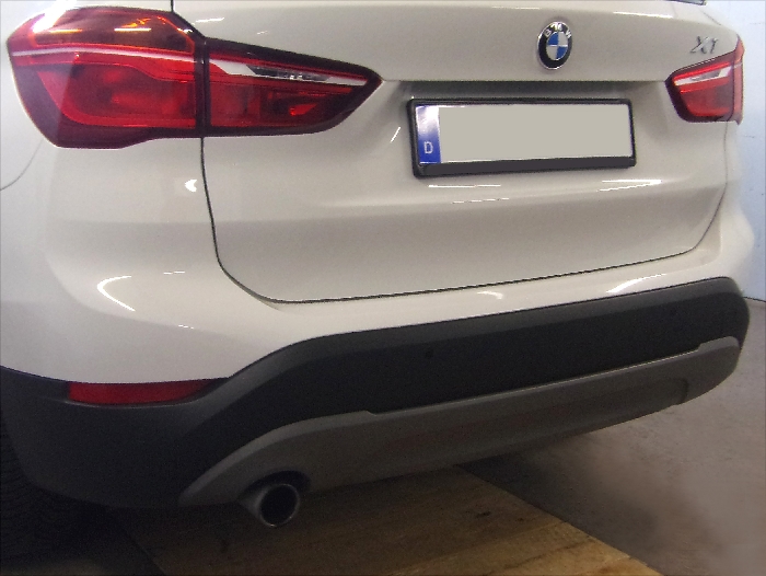 Anhängerkupplung für BMW-X1 F48 Geländekombi, Baureihe 2015- S- schwenkbar