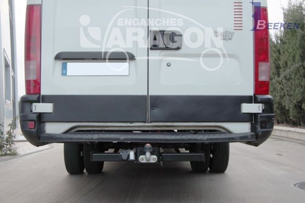 Anhängerkupplung für Iveco-Daily III, IV, V Pritsche, 29L, 33S, 35S, Baureihe 2010-2014 starr