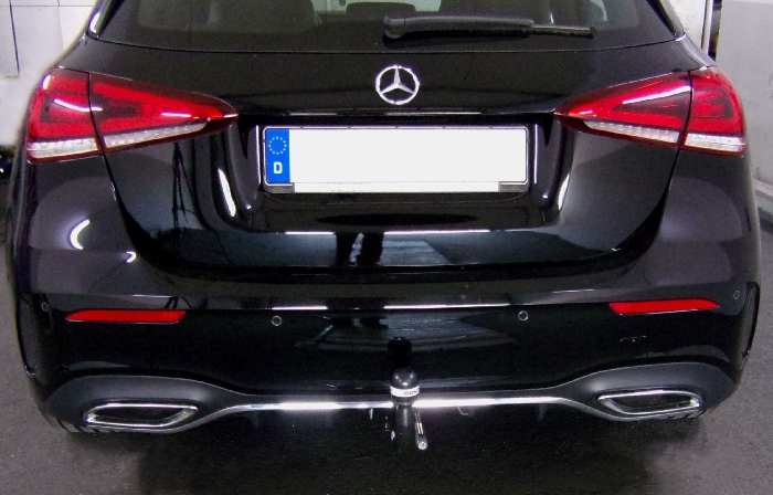 Anhängerkupplung für Mercedes-A-Klasse V177 Limousine, spez. AMG-Line, Baureihe 2018- V-abnehmbar