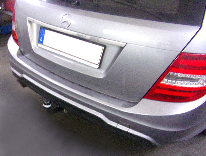 Anhängerkupplung für Mercedes-C-Klasse Kombi W204, Baureihe 2011-2014 starr