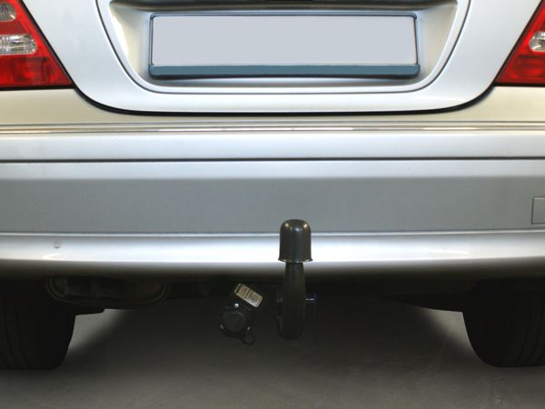 Anhängerkupplung für Mercedes-C-Klasse Lim. W203, Baureihe 2000-2005 V-abnehmbar