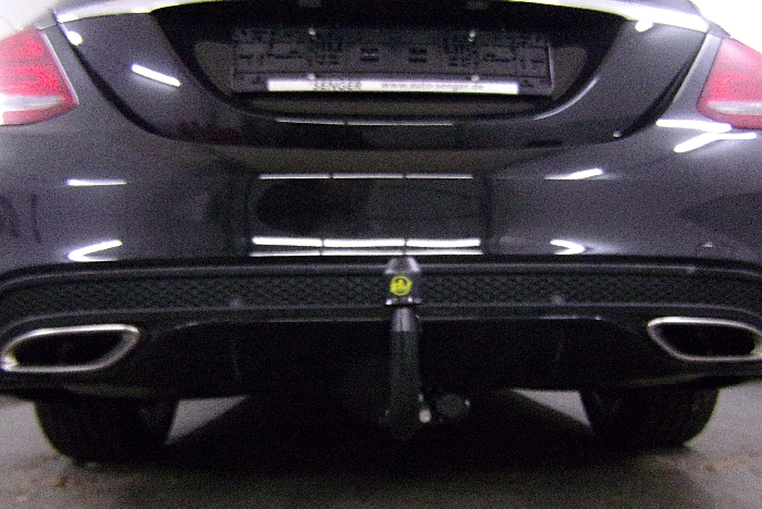 Anhängerkupplung für Mercedes-C-Klasse Lim. W205, spez. m. AMG Sport o. Styling Paket, Baureihe 2018-2020 V-abnehmbar