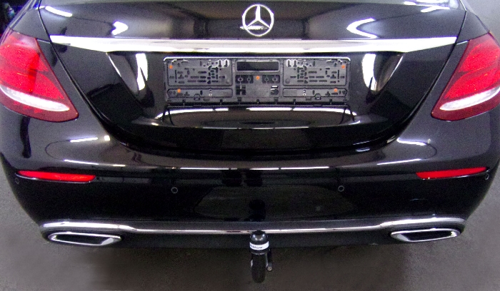 Anhängerkupplung für Mercedes-E-Klasse Limousine W 213, Baureihe 2016- V-abnehmbar