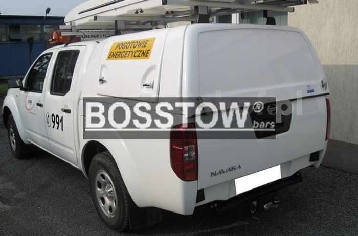 Anhängerkupplung für Nissan-Pick-Up NP300 D22 mit Trittstoßstange, Baureihe 2010-2016 starr