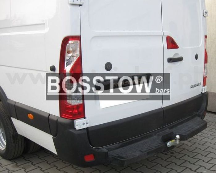 Anhängerkupplung für Renault-Master Kastenwagen Heckantrieb doppelbereift mit Trittbrett, Fzg. mit Elektrosatz Vorbereitung, Baureihe 2010-2014 starr