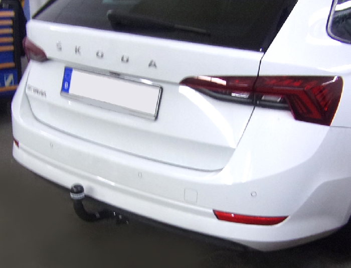 Anhängerkupplung für Skoda-Octavia NX5 Kombi, nicht 4x4, Baureihe 2023- abnehmbar