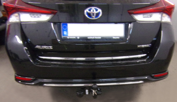 Anhängerkupplung für Toyota-Auris Fließheck Hybrid, Baureihe 2013- starr