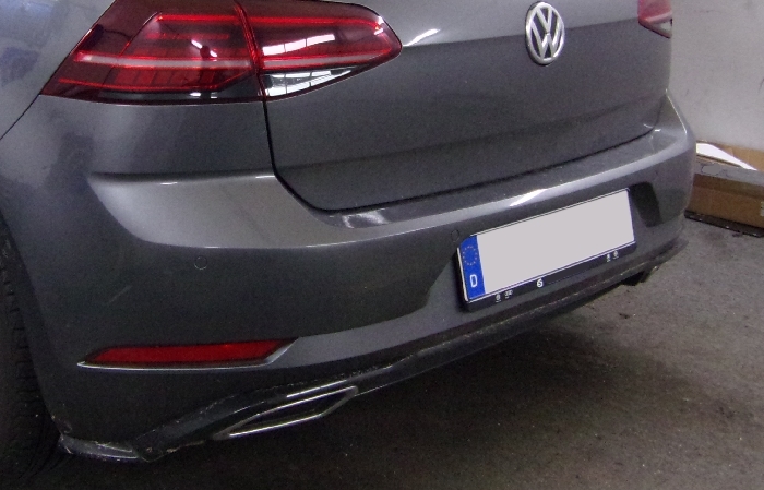 Anhängerkupplung für VW-Golf VII Limousine, speziell GTI/GTD, Baureihe 2014-2017 V-abnehmbar