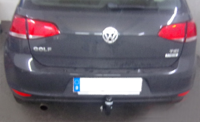 Anhängerkupplung für VW-Golf VII Limousine, nicht 4x4, Baureihe 2014-2017 starr