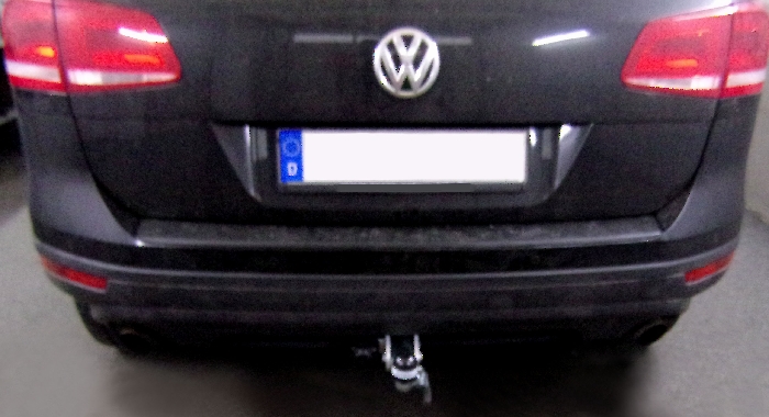 Anhängerkupplung für VW-Touareg f. Fzg. m. Reserverad am Boden, Baureihe 2010-2017 abnehmbar