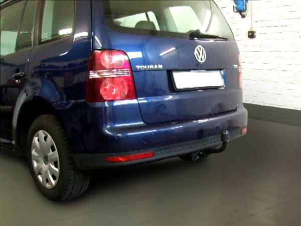 Anhängerkupplung für VW-Touran Van, auch f. Modell Cross, Baureihe 2007-2010 starr