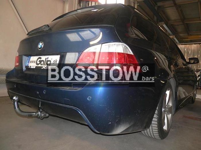 Anhängerkupplung für BMW-5er Limousine E60, spez. M- Paket, Baureihe 2007- abnehmbar