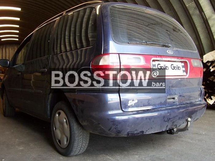 Anhängerkupplung für Seat-Alhambra Van, inkl. 4x4, nicht Fzg. auch mit Einparksensoren- PDC, Baureihe 1998-2000 abnehmbar