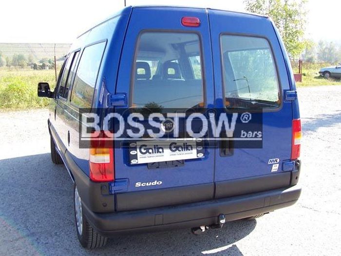 Anhängerkupplung für Peugeot-Expert Kasten/ Bus/ Kombi, Baureihe 1996-2007 starr