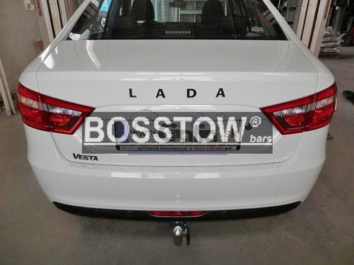 Anhängerkupplung für Lada-Vesta Limousine, Baureihe 2015- abnehmbar
