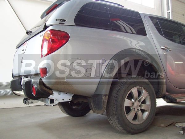 Anhängerkupplung für Mitsubishi-L200 2WD, Baureihe 1996-2002 abnehmbar