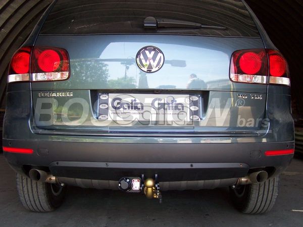 Anhängerkupplung für VW-Touareg f. Fzg. m. Reserverad am Boden, Baureihe 2005-2010 abnehmbar