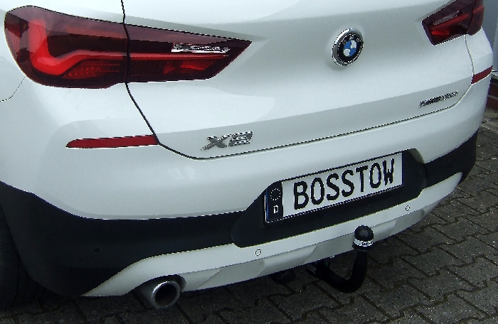 Anhängerkupplung BMW-X2 F39, spez. Plug-In Hybrid, nur für Heckträgerbetrieb, Baureihe 2020- Ausf.:  vertikal
