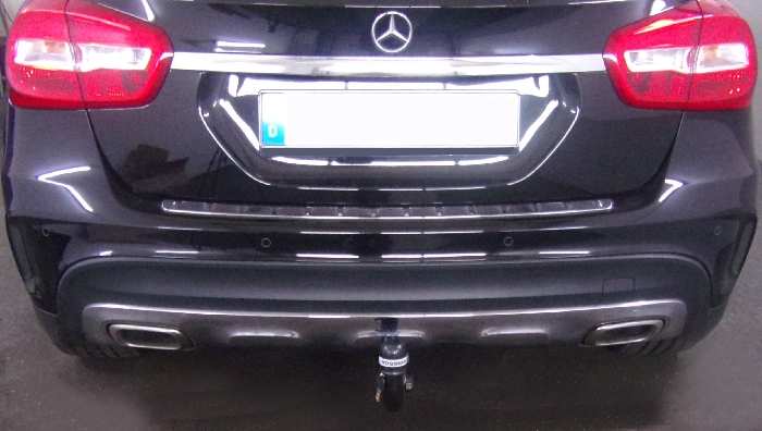 Anhängerkupplung für Mercedes-GLA X156, spez. m. AMG Sport o. Styling Paket, Baureihe 2013- V-abnehmbar