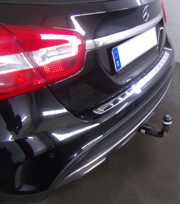 Anhängerkupplung für Mercedes-GLA X156, spez. m. AMG Sport o. Styling Paket, Baureihe 2013-  vertikal