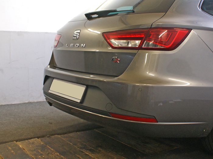 Anhängerkupplung V abnehmbar Seat Leon ST AHK Vabnehmbar 1144376 Elektrosatz nachrüsten Montage Anhängerkupplung V abnehmbar Seat Leon ST AHK Vabnehmbar 1144376 Elektrosatz nachrüsten Montage