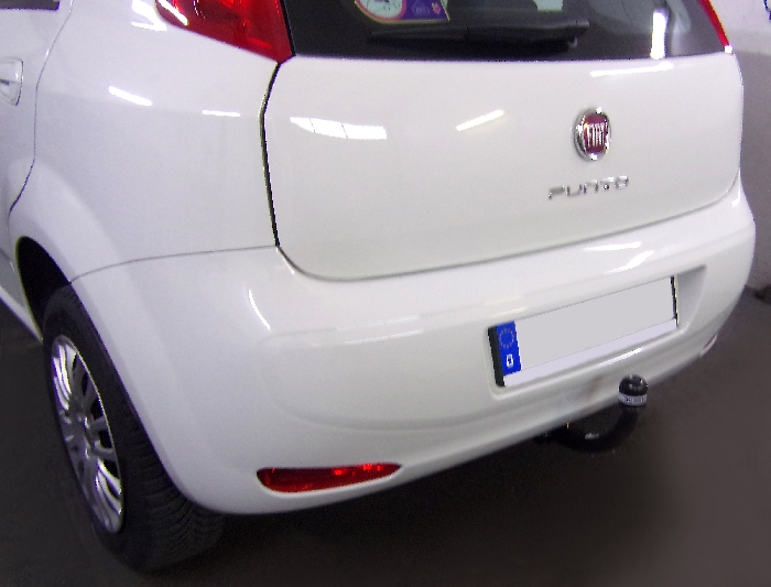 Anhängerkupplung für Fiat-Punto Fließheck, inkl. Pop, Easy, Lounge, Baureihe 2012-2015 starr