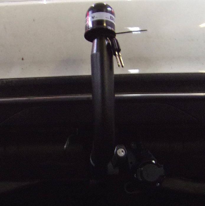 Anhängerkupplung für Mercedes-B-Klasse W246, spez. m. AMG Sport o. Styling Paket, Baureihe 2015-2019 V-abnehmbar