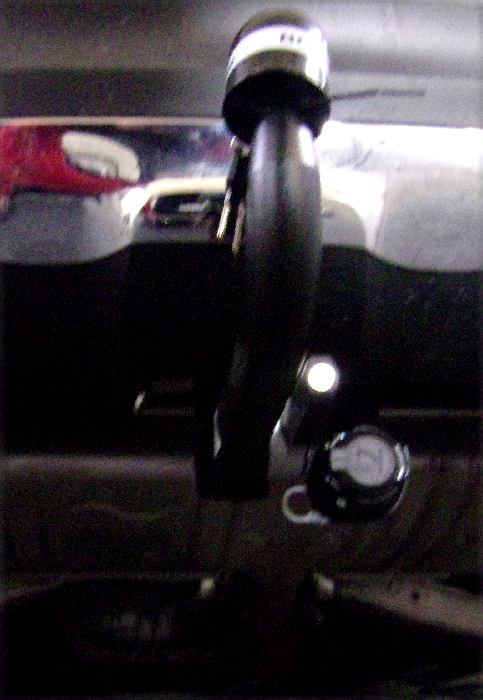Anhängerkupplung für Mercedes-GLA X156, spez. m. AMG Sport o. Styling Paket, Baureihe 2013- V-abnehmbar