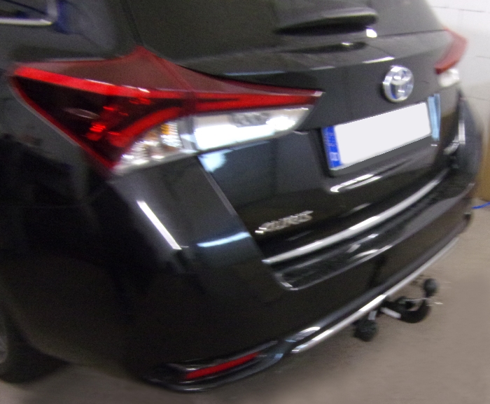 Anhängerkupplung für Toyota-Auris Fließheck Hybrid, Baureihe 2013- starr