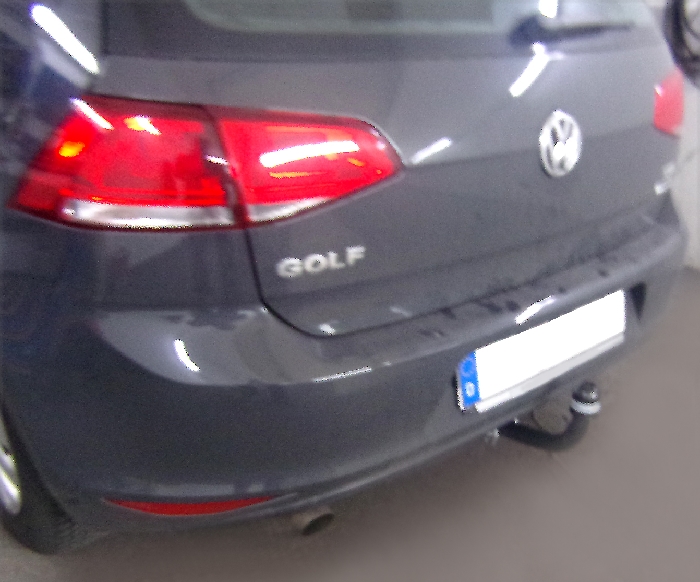 Anhängerkupplung für VW-Golf VII Limousine, nicht 4x4, Baureihe 2014-2017 starr