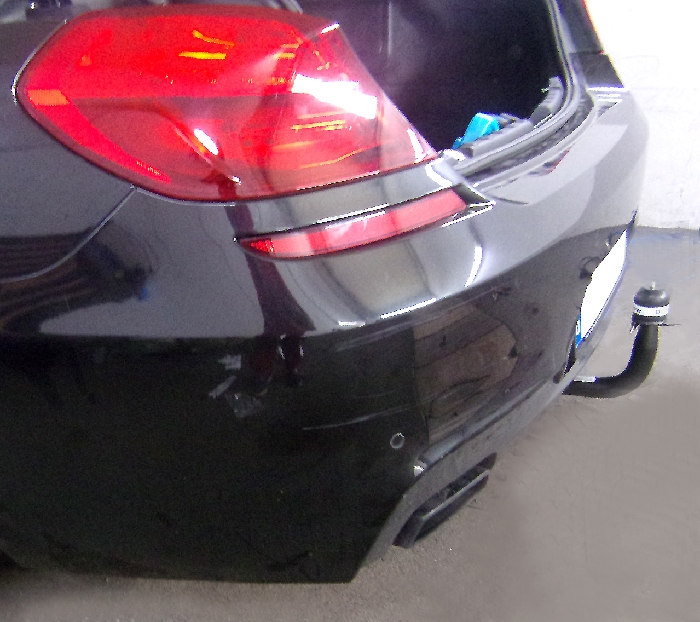 Anhängerkupplung für BMW-6er Cabrio F12 inkl. M- Sportpaket, nur für Heckträgerbetrieb, Montage nur bei uns im Haus, Baureihe 2011- V-abnehmbar