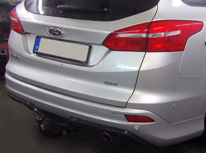 Anhängerkupplung für Ford-Focus Kombi spez. ST line, Baureihe 2015-2018 V-abnehmbar