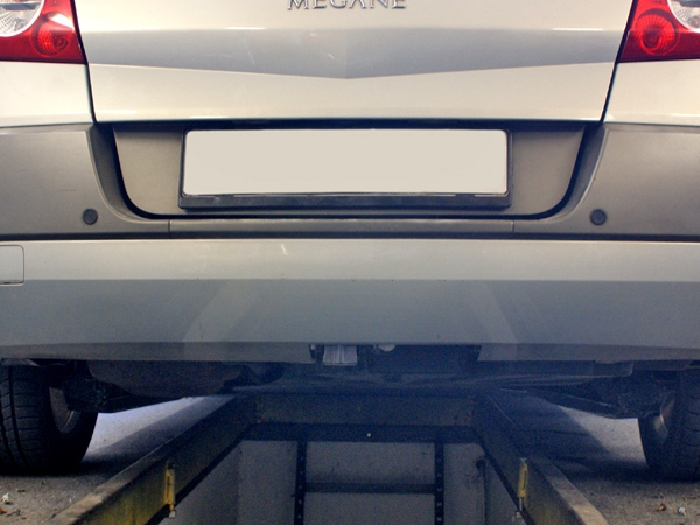 Anhängerkupplung für Renault-Megane CC, Coupe, Cabrio, auch mit Einparksensoren- PDC, Baureihe 2003-2010 V-abnehmbar
