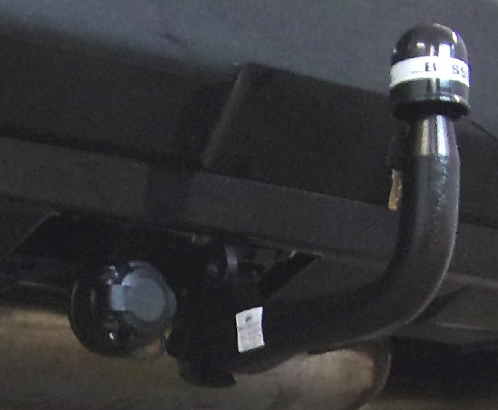 Anhängerkupplung für Toyota-RAV 4 V (XA), spez. Hybrid, Fzg. mit sensorgesteuerter Heckklappe, Baureihe 2019- V-abnehmbar